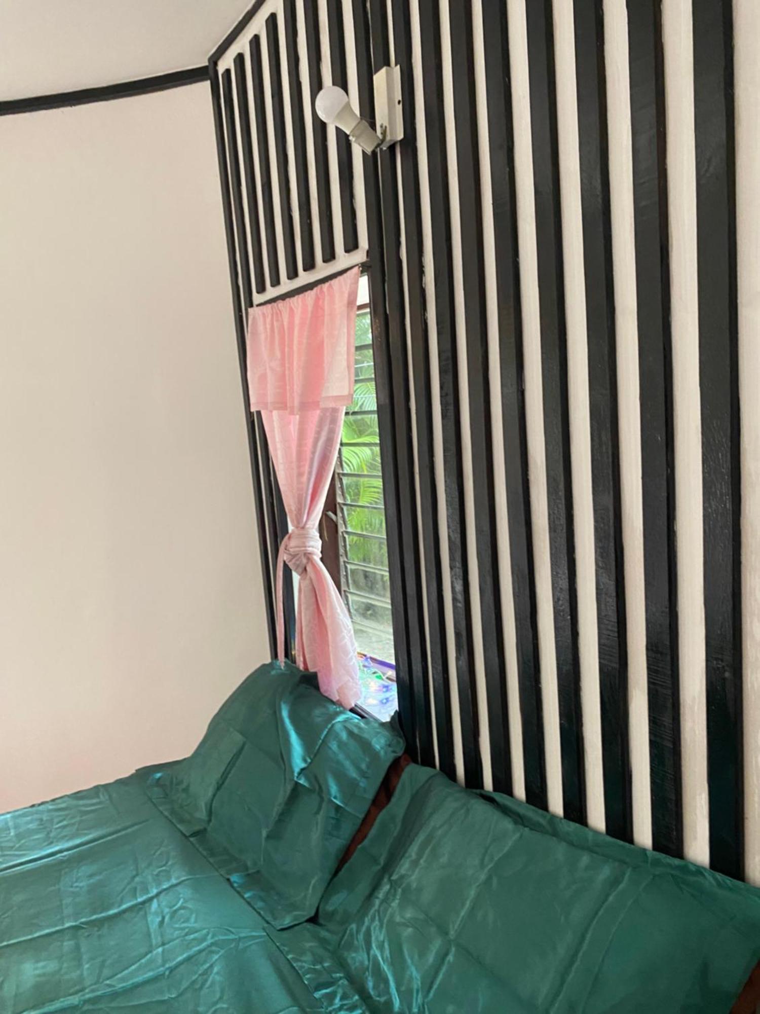 Hutofhappiness Apartment Thong Sala Exterior photo
