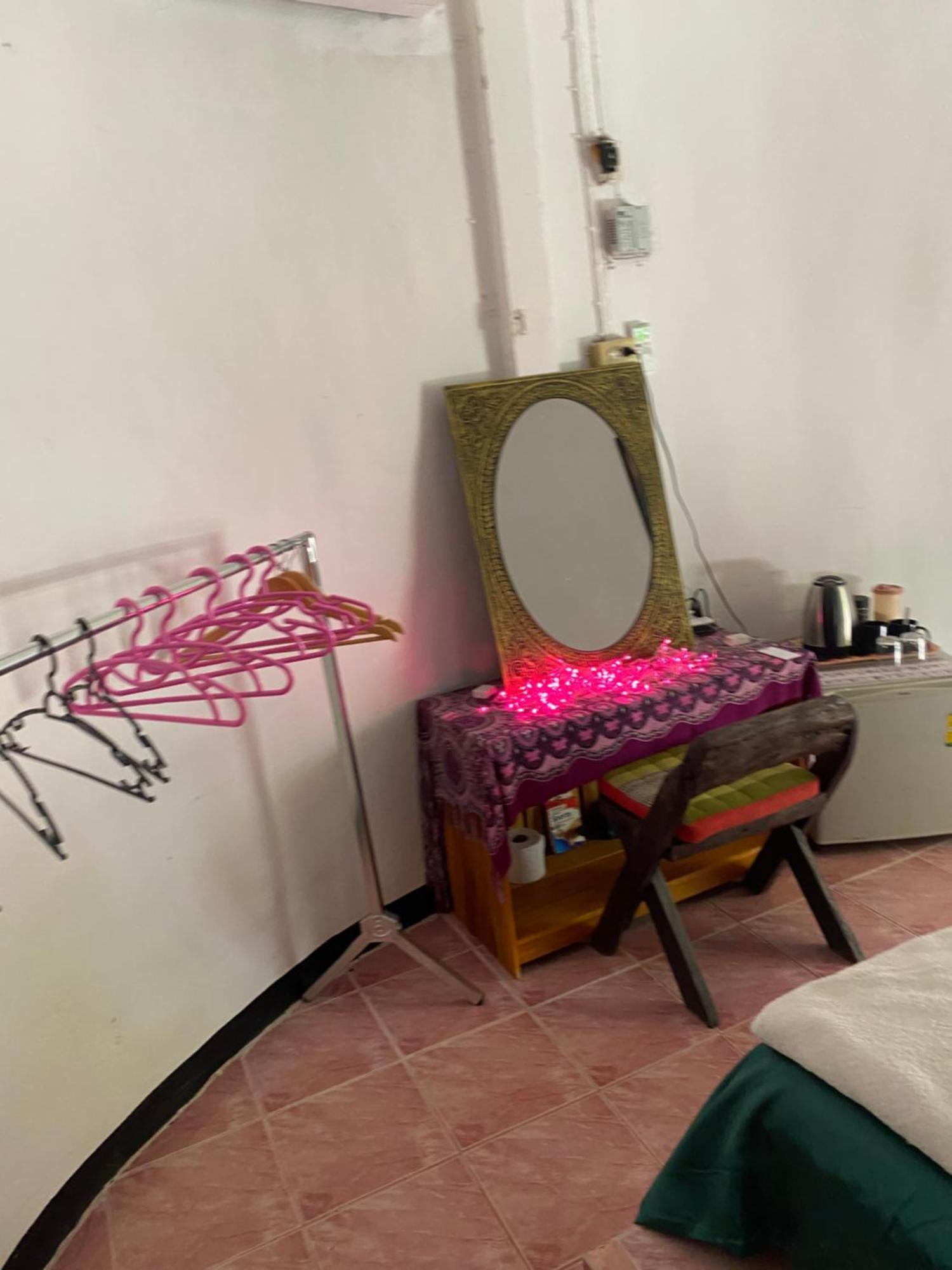 Hutofhappiness Apartment Thong Sala Exterior photo