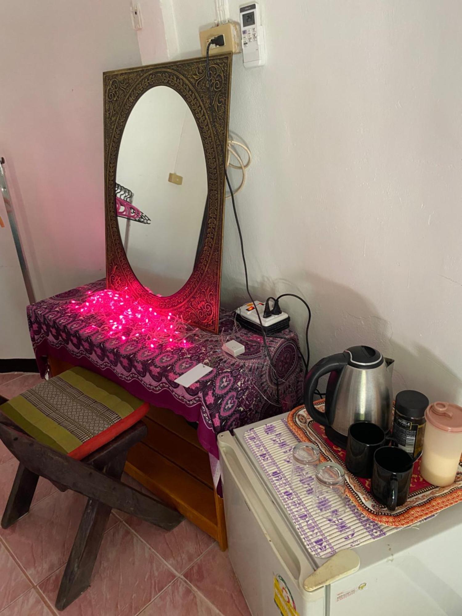 Hutofhappiness Apartment Thong Sala Exterior photo